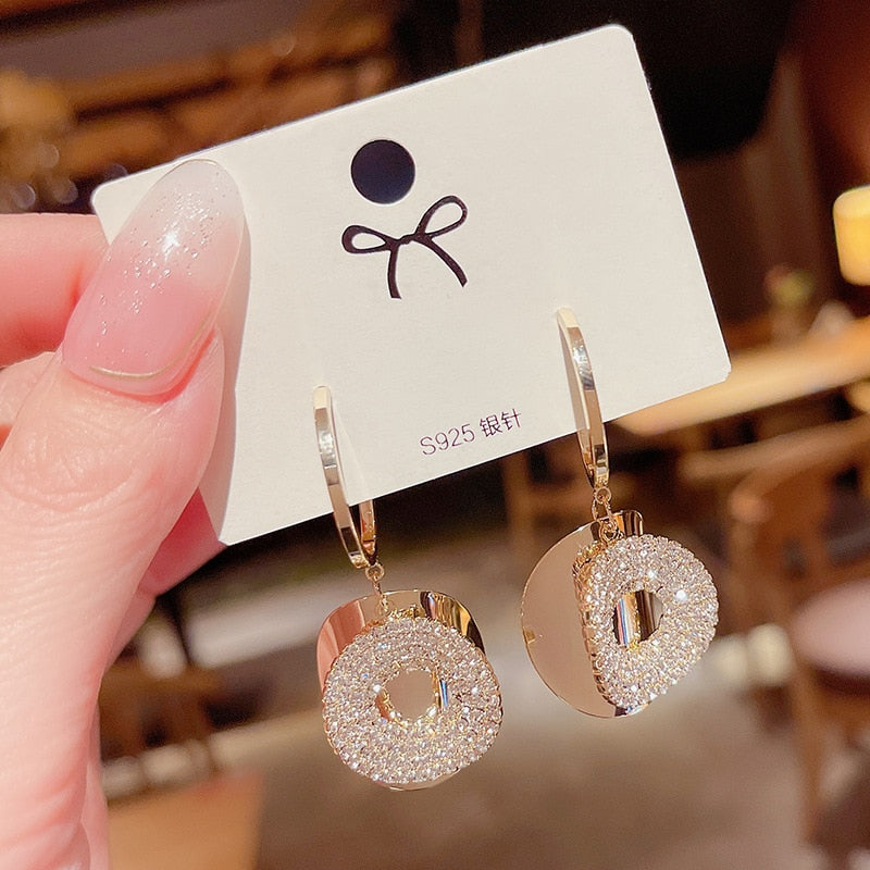 South Korea web celebrity super fairy temperament elegant Hyun fashion fashion earrings delicate purple flowers rose earrings