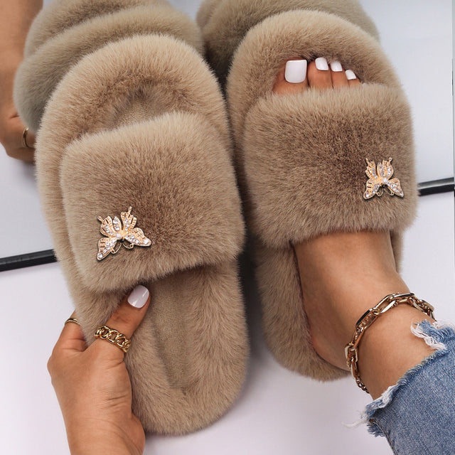 Fluffy Slippers Rhinestone Butterfly Faux Fur Slides Women Sandals Platform Flip Flops Custom Indoor Slippers Luxury Flat Shoes