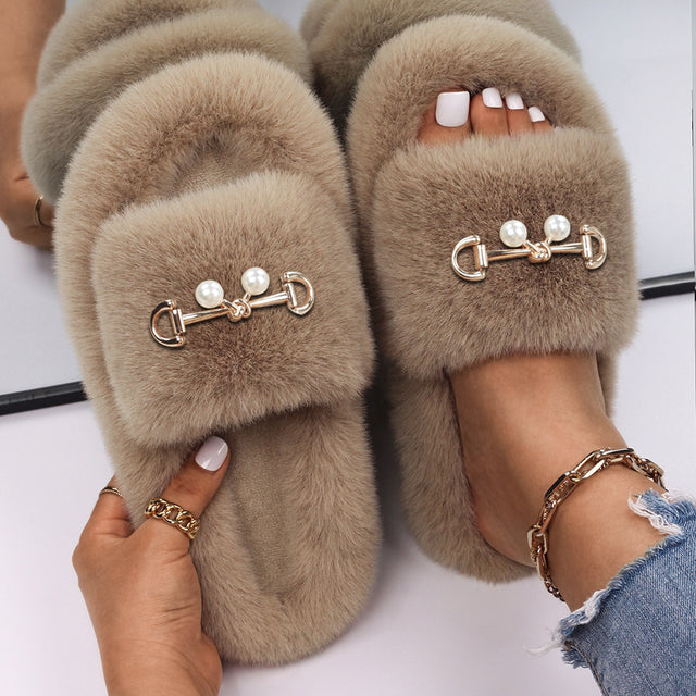 Fluffy Slippers Rhinestone Butterfly Faux Fur Slides Women Sandals Platform Flip Flops Custom Indoor Slippers Luxury Flat Shoes