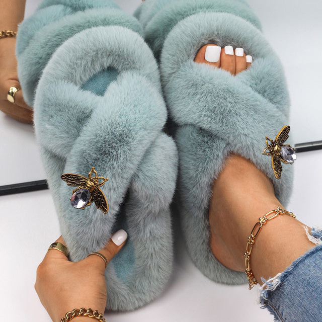 Fluffy Slippers Rhinestone Butterfly Faux Fur Slides Women Sandals Platform Flip Flops Custom Indoor Slippers Luxury Flat Shoes