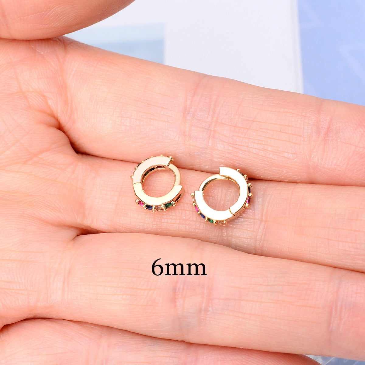 2 Pcs Rainbow Little Huggies Hoop Earrings Girl Tiny Rings Cartilage Small Helix Piercing Conch Earlobe Tragus Circle Men Hoops