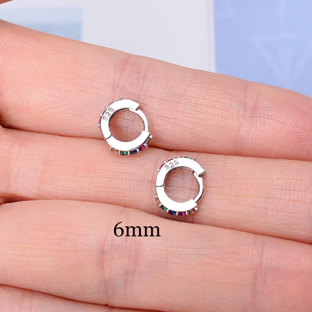 2 Pcs Rainbow Little Huggies Hoop Earrings Girl Tiny Rings Cartilage Small Helix Piercing Conch Earlobe Tragus Circle Men Hoops