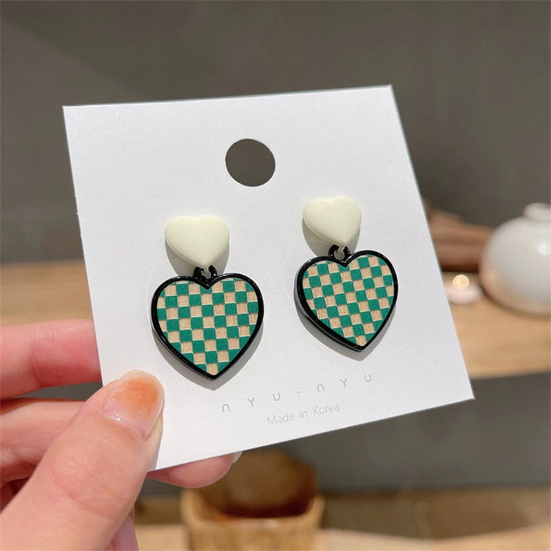 Earrings Retro Temperament Europe and America 2020 New High-quality Purple Earrings Female Exquisite Niche Fashion Stud Earrings